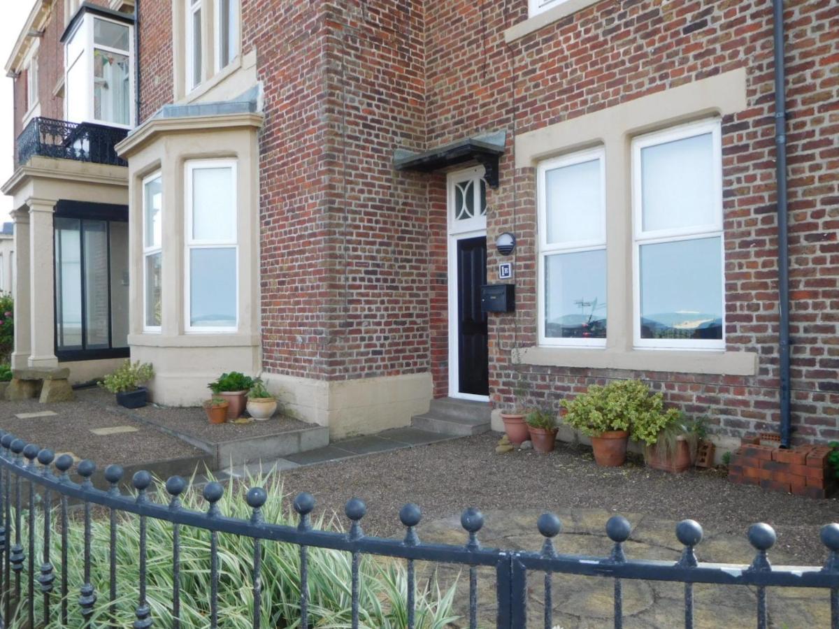 The Beach Front Apartment, Amazing Frontline Sea Views Tynemouth Exterior photo