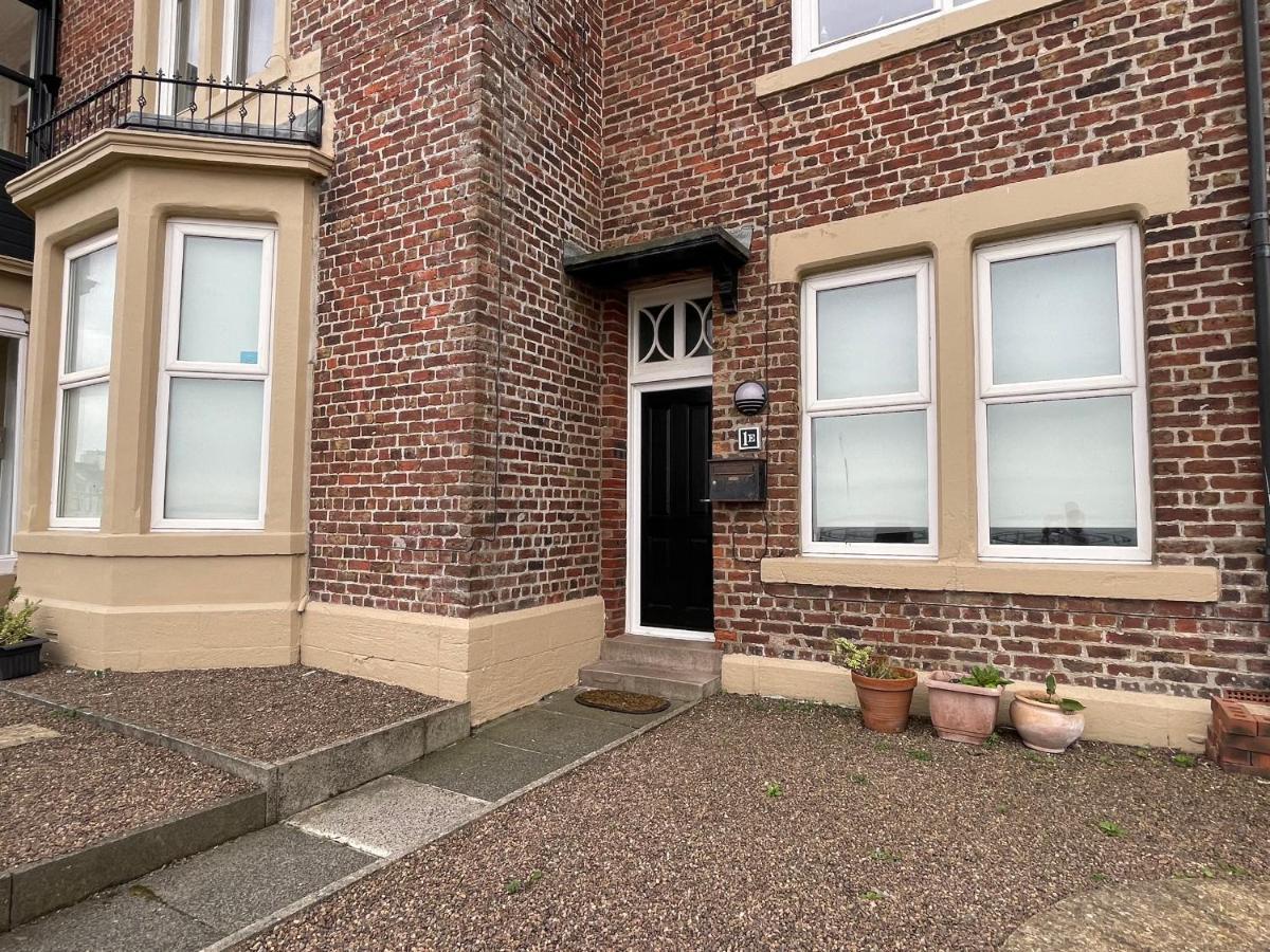The Beach Front Apartment, Amazing Frontline Sea Views Tynemouth Exterior photo